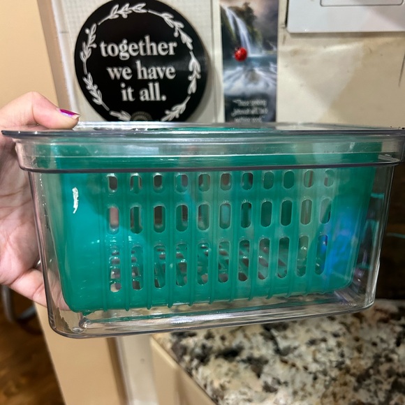 Produce keeper - Picture 1 of 2